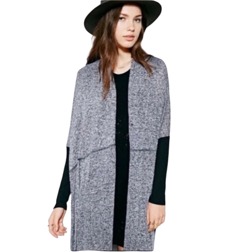 Silence & Noice  by Urban Outfitters size small black & white long open front